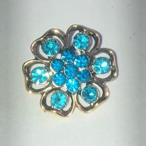 Elegant Aged Gold Tone Blue Floral Brooch